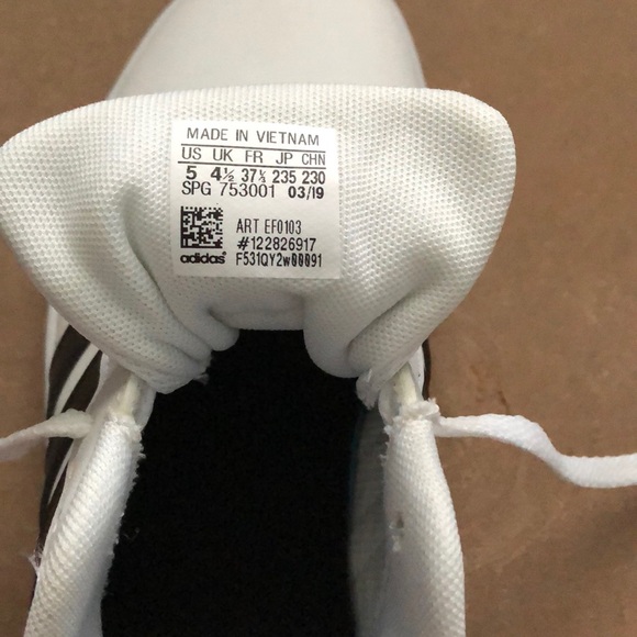 Adidas Superstar - Picture 2 of 5